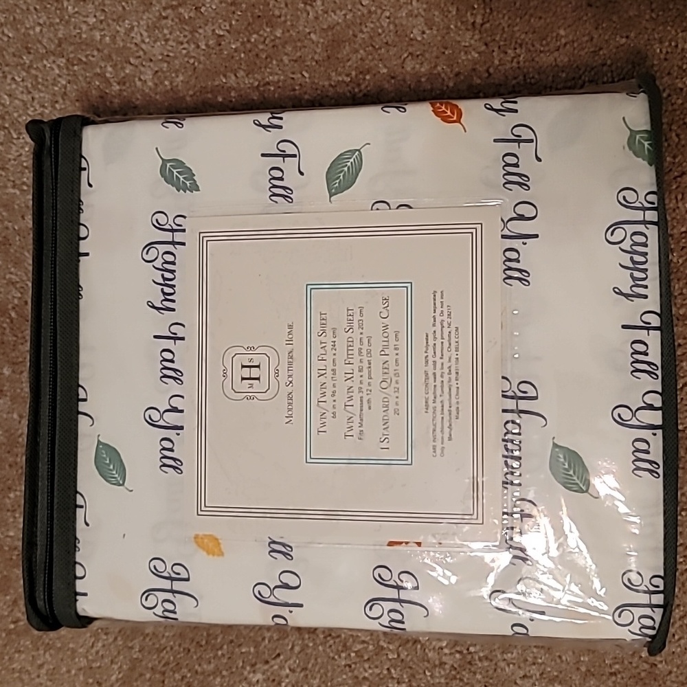 Modern Southern Home twin/twin XL sheet set with Happy Fall Y'all saying - Picture 2 of 2
